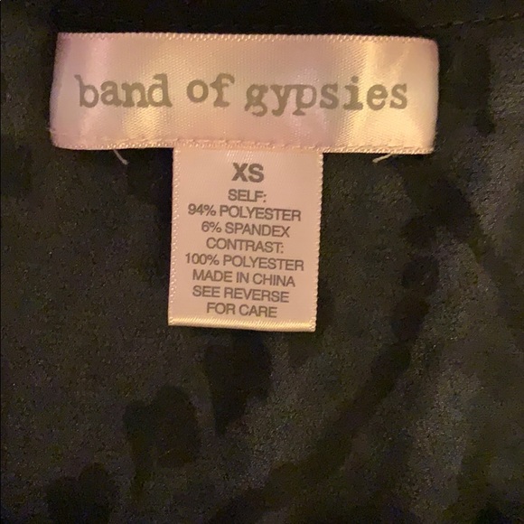 Band of Gypsies- Velvet crop top - Picture 3 of 4